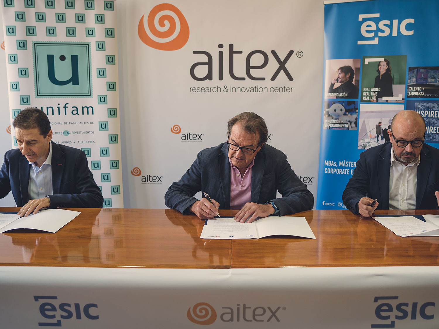 En este momento estás viendo UNIFAM firma nuevos acuerdos de colaboración con ENERCOOP Y AITEX-ESIC